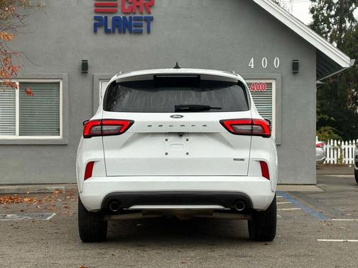 2023 Ford Escape ST-Line Select