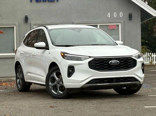 2023 Ford Escape ST-Line Select