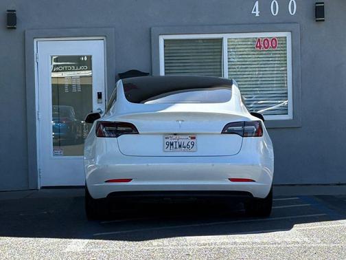 Pearl White Multi-Coat 2021 Tesla Model 3 Standard Range Plus