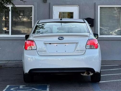 2016 Subaru Impreza 2.0i
