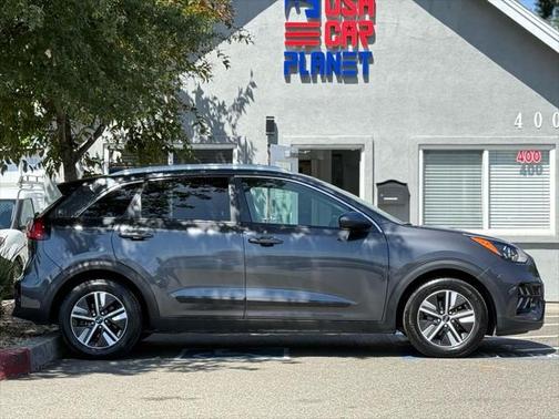 2020 Kia Niro LXS