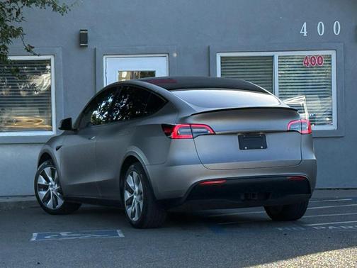 Midnight Silver Metallic 2021 Tesla Model Y Long Range Dual Motor All-Wheel Drive