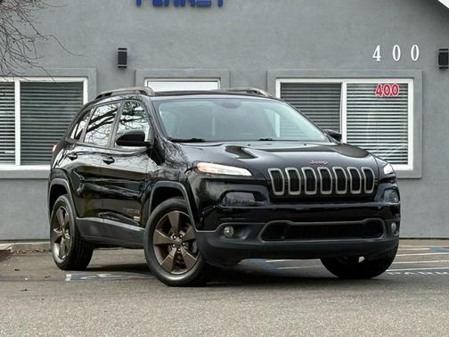 2017 Jeep Cherokee Sport