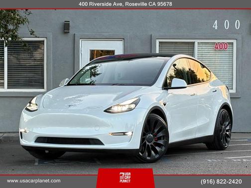 2023 Tesla Model Y Performance Sport Utility 4D