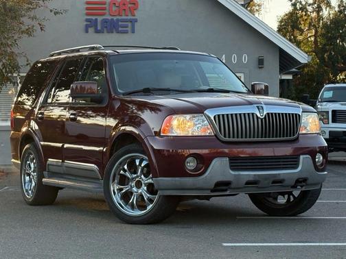 2003 Lincoln Navigator Base