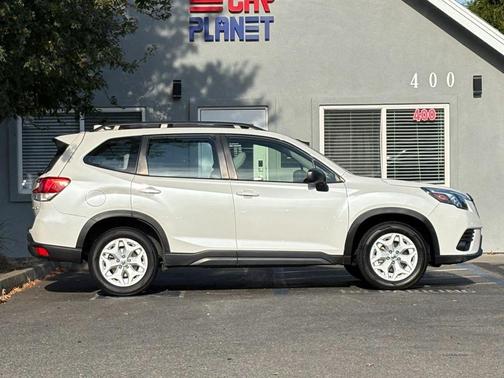 Crystal White Pearl 2022 Subaru Forester Sport