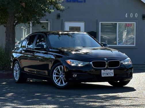 Black 2016 BMW 320 i