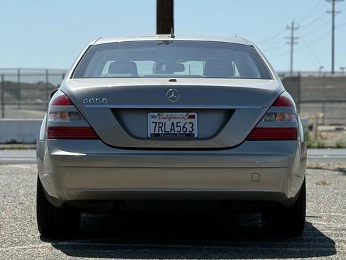 2007 Mercedes-Benz S-Class S 550 Sedan 4D