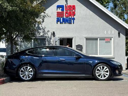 2014 Tesla Model S 85D