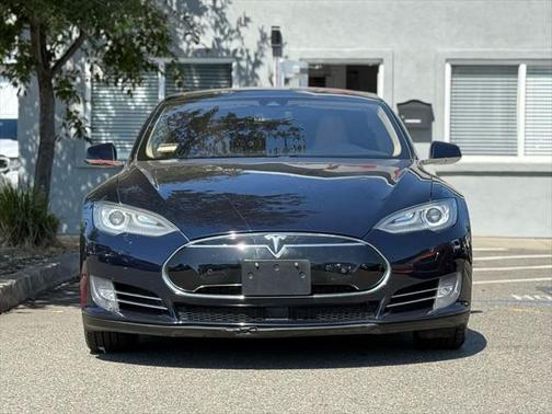 2014 Tesla Model S 85D