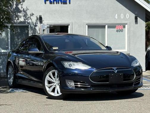 2014 Tesla Model S 85D