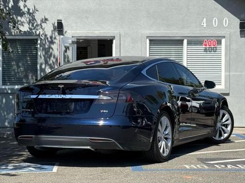 2014 Tesla Model S 85D
