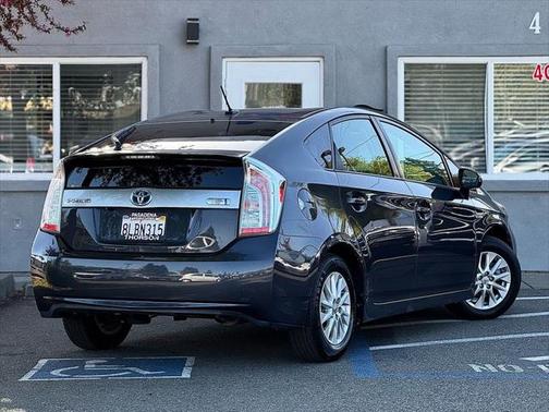 2014 Toyota Prius Plug-in Advanced