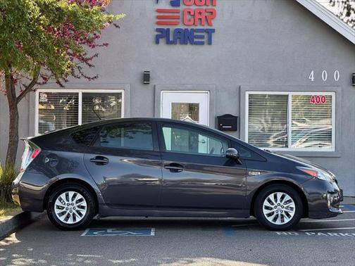 2014 Toyota Prius Plug-in Advanced