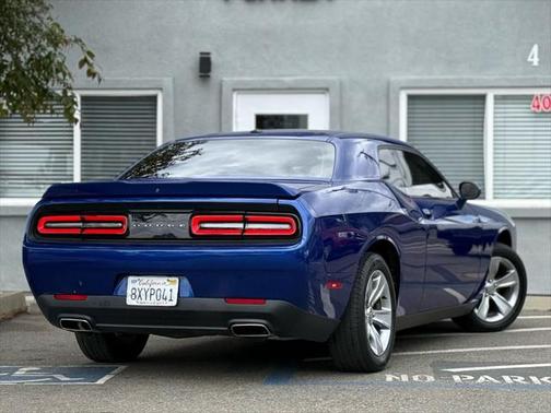 2021 Dodge Challenger SXT