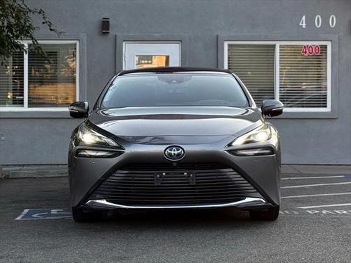 2021 Toyota Mirai Base