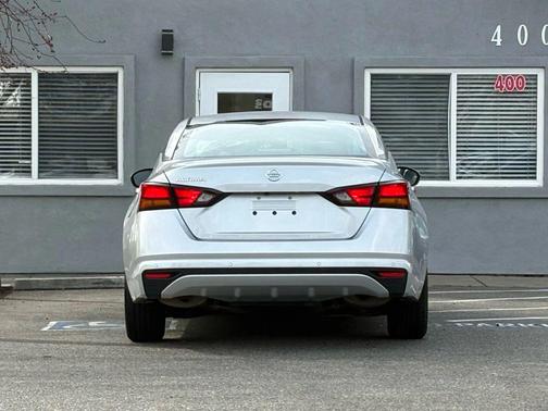 2021 Nissan Altima S FWD