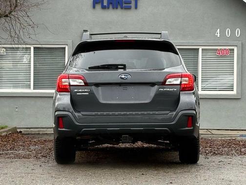 2019 Subaru Outback 2.5i