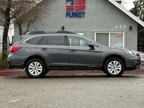2019 Subaru Outback 2.5i