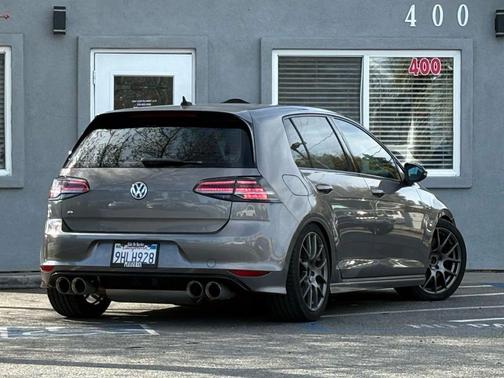 2016 Volkswagen Golf R 2.0T DSG