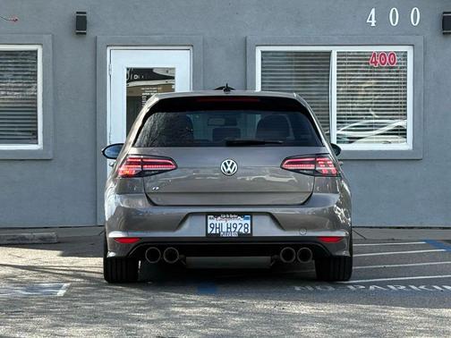 2016 Volkswagen Golf R 2.0T DSG