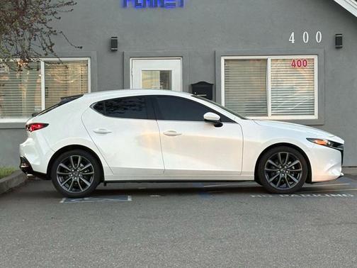 2023 Mazda Mazda3 FWD w/Preferred Package