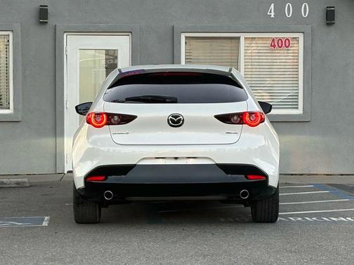2023 Mazda Mazda3 FWD w/Preferred Package