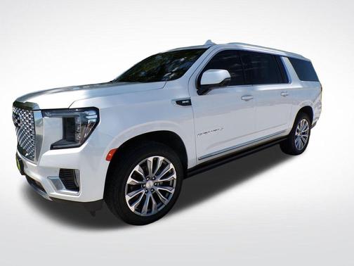 White Frost Tri-Coat 2021 GMC Yukon XL Denali