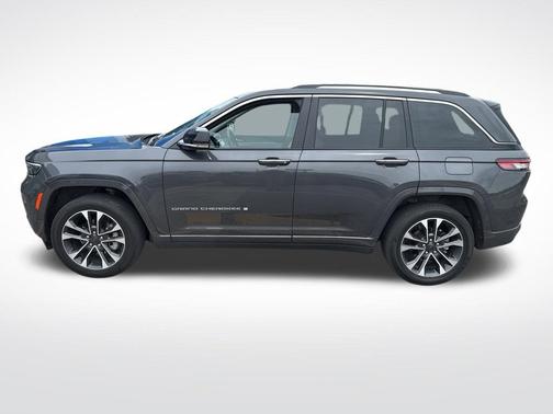Metallic 2023 Jeep Grand Cherokee Overland