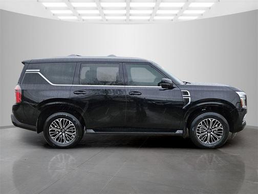2025 Nissan Armada Platinum