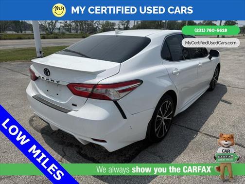 2020 Toyota Camry SE