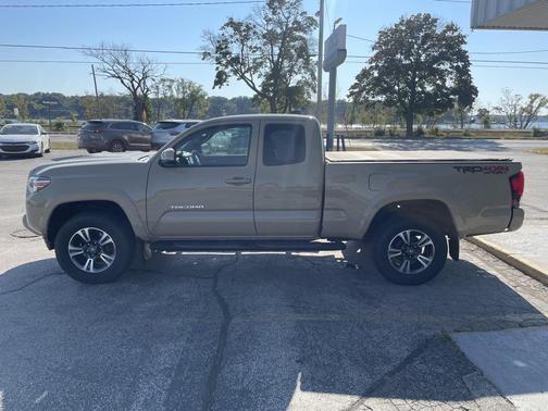 2019 Toyota Tacoma TRD Sport