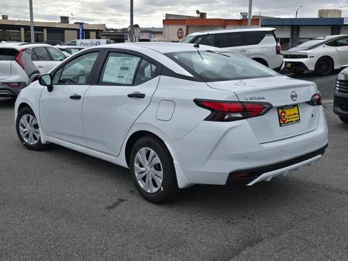 2025 Nissan Versa 1.6 S