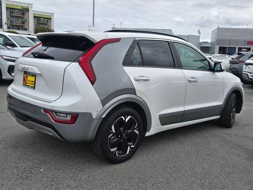 2023 Kia Niro EV Wave