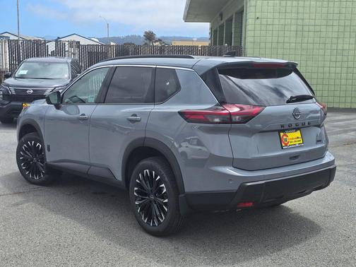 Boulder Gray Pearl 2026 Nissan Rogue Dark Armor