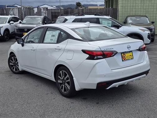 2025 Nissan Versa 1.6 SV