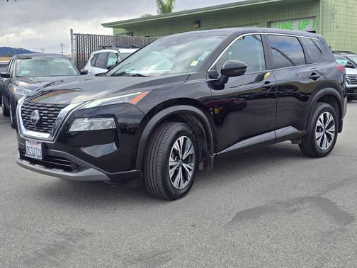 2022 Nissan Rogue SV