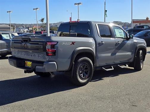 2025 Nissan Frontier PRO-X