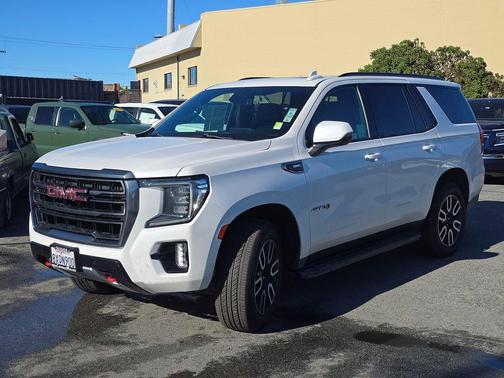 2021 GMC Yukon 4WD AT4