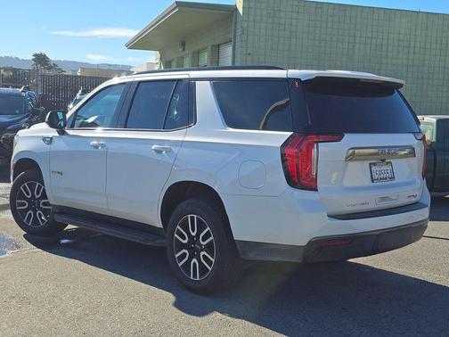 2021 GMC Yukon 4WD AT4