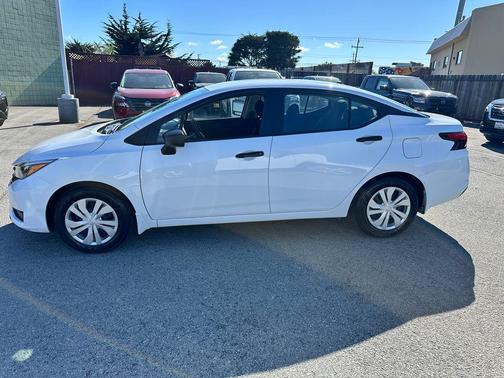 Fresh Powder 2025 Nissan Versa 1.6 S