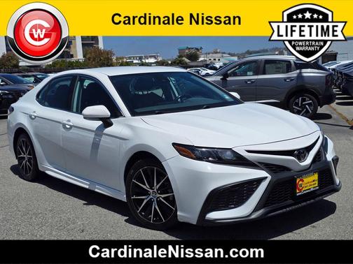 Ice Cap 2024 Toyota Camry SE