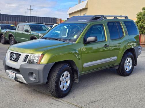 2011 Nissan Xterra S