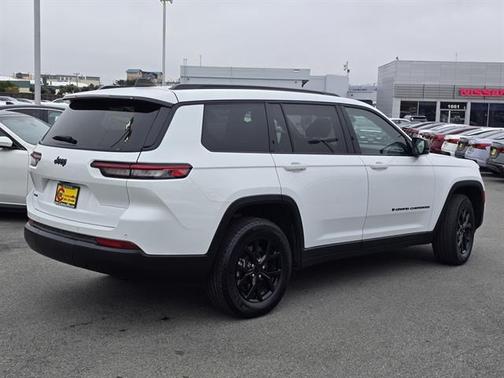 2024 Jeep Grand Cherokee L Altitude