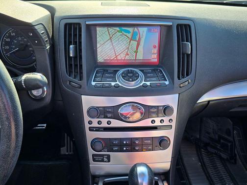 2013 INFINITI IPL G Base