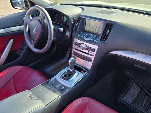 2013 INFINITI IPL G Base