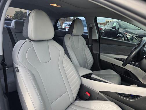 2023 Hyundai ELANTRA HEV Limited
