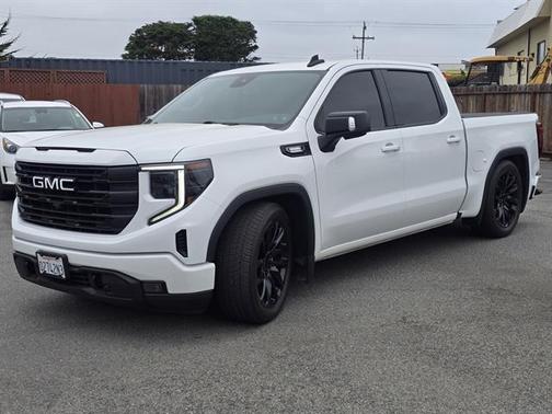2022 GMC Sierra 1500 Elevation