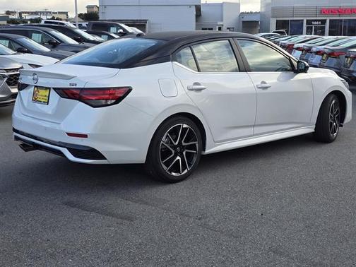 2025 Nissan Sentra SR