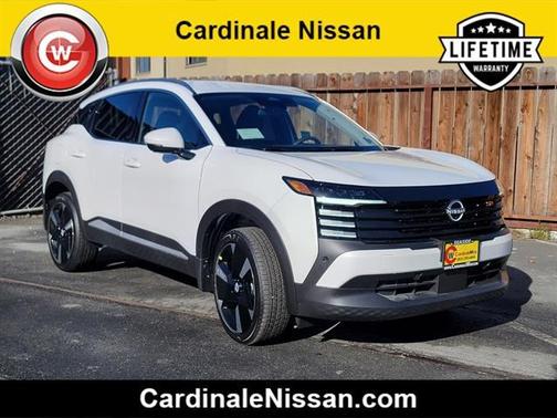 2025 Nissan Kicks SR